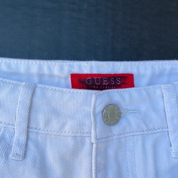 New GUESS High Rise Destroyed White Denim Short SZ 27 - Picture 6 of 7